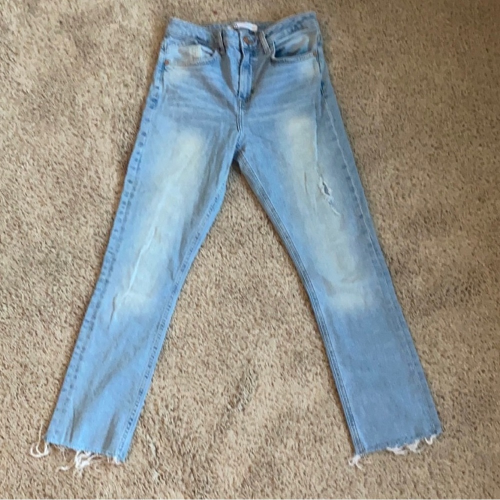 Zara Jeans Size 4 high waisted